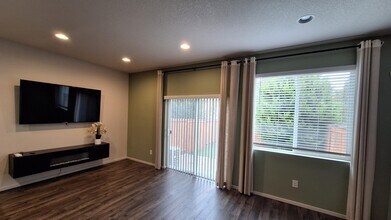 11708 NE 23rd St in Vancouver, WA - Building Photo - Building Photo