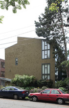 Thunderbird Apartments in Seattle, WA - Foto de edificio - Building Photo