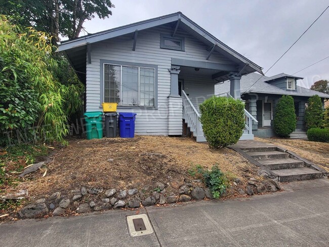 4621 NE 33rd Ave in Portland, OR - Building Photo - Building Photo