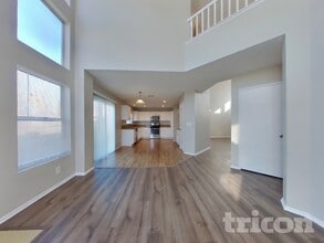 44313 63rd St W in Lancaster, CA - Building Photo - Building Photo