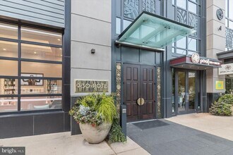 930 Rose Ave in North Bethesda, MD - Building Photo - Building Photo