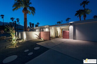 750 E Alexander Way in Palm Springs, CA - Building Photo - Building Photo