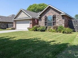 3069 N Bentley Ridge in Fayetteville, AR - Building Photo