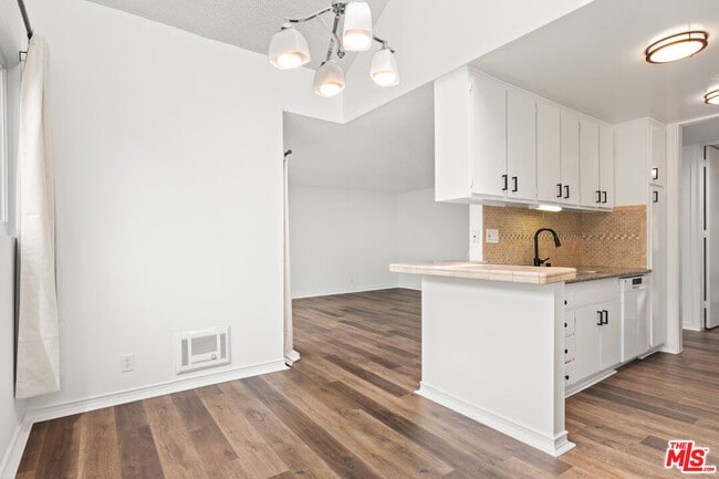 property at 6000 Canterbury Dr