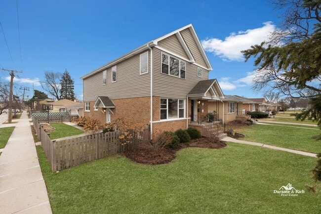 property at 1545 Forest Rd