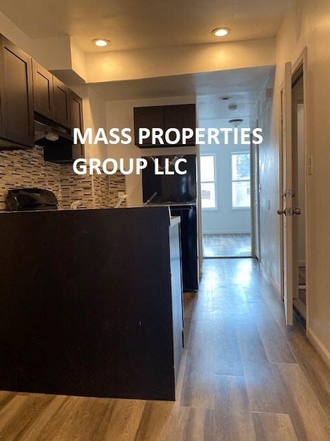 142 W Hanover St-Unit -2 in Trenton, NJ - Building Photo