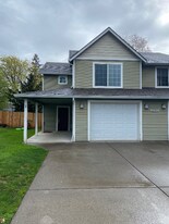 250 40th Ct in Washougal, WA - Building Photo