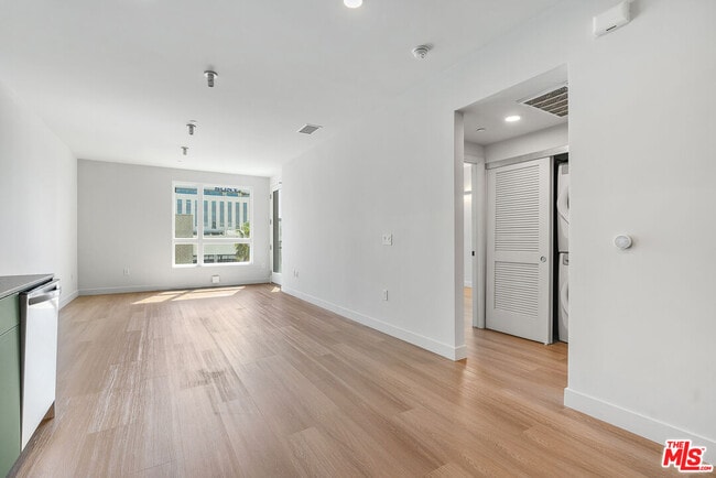 10601 Washington Blvd in Culver City, CA - Building Photo - Building Photo