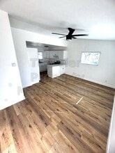 411 La Mesa Ave in Encinitas, CA - Building Photo - Building Photo