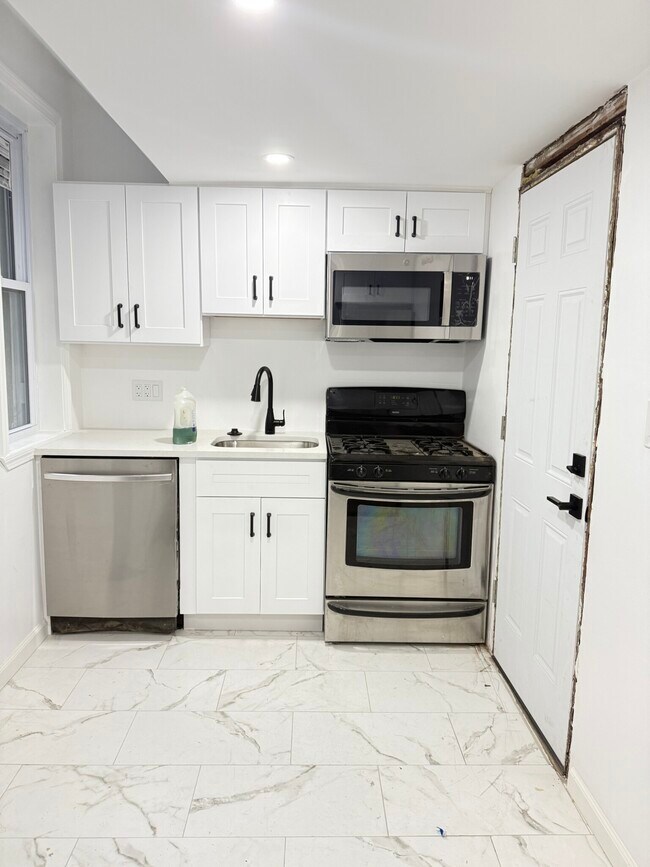 property at 32 Sidlaw Rd