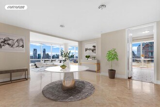 10 Little W St in New York, NY - Building Photo - Building Photo