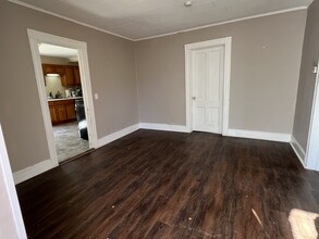 298 Park Ave in Torrington, CT - Building Photo - Building Photo
