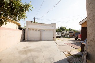 1008 W 3rd St in Santa Ana, CA - Foto de edificio - Building Photo