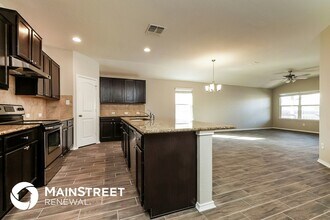 1723 Aspen Silver in San Antonio, TX - Building Photo - Building Photo