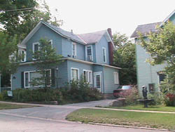 608 E Mitchell St in Petoskey, MI - Building Photo