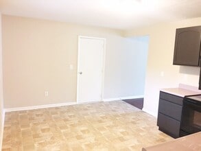 3555 Dubarry Rd in Indianapolis, IN - Building Photo - Building Photo