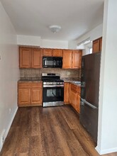 222 Lockart Terrace, Unit 1st Floor in Philadelphia, PA - Foto de edificio - Building Photo