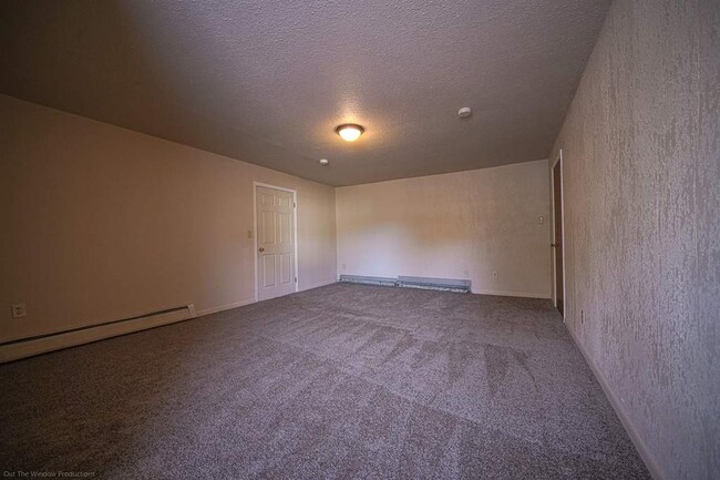 2006 Richmond St, Unit Three Bedroom in Rockford, IL - Building Photo - Building Photo