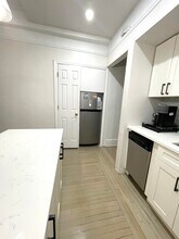 50 W 106th St in New York, NY - Foto de edificio - Building Photo