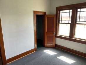 610 Noble St in Perry, OK - Building Photo - Building Photo