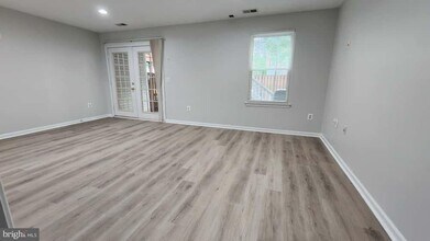 2420 Sandwich Ct in Crofton, MD - Building Photo - Building Photo