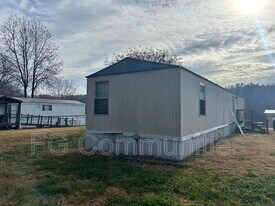 1788 Bradford Dr in Morganton, NC - Building Photo