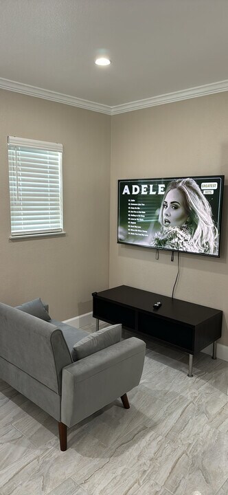 869 Honolulu Woods Ln in Orlando, FL - Building Photo
