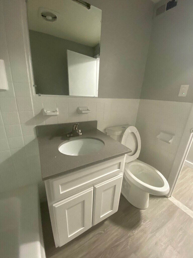 Countryside Apartments in Windsor Locks, CT