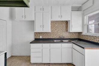 1947 Richmond Ave. in Houston, TX - Building Photo - Building Photo