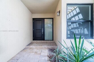 8708 SW 79th Pl in Miami, FL - Building Photo - Building Photo