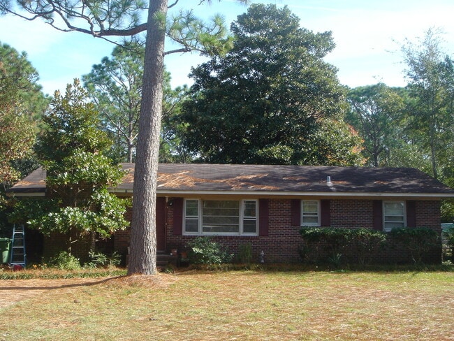 240 Oakcrest Dr