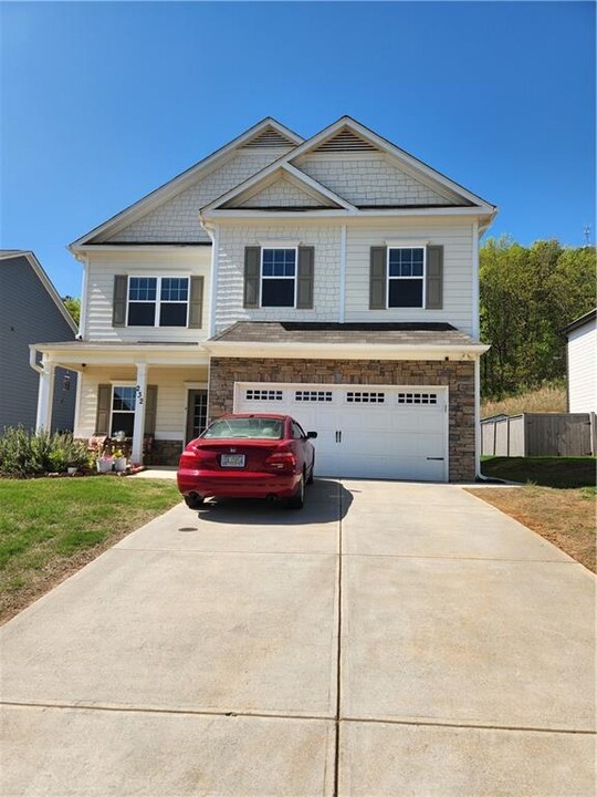 232 Malbone St SW in Cartersville, GA - Foto de edificio
