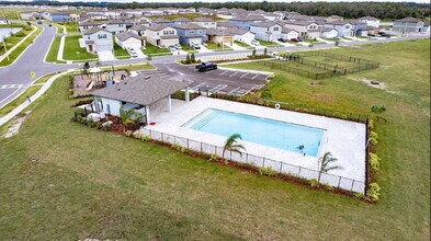 9625 Pembrooke Pines Dr in Sun City Center, FL - Building Photo - Building Photo