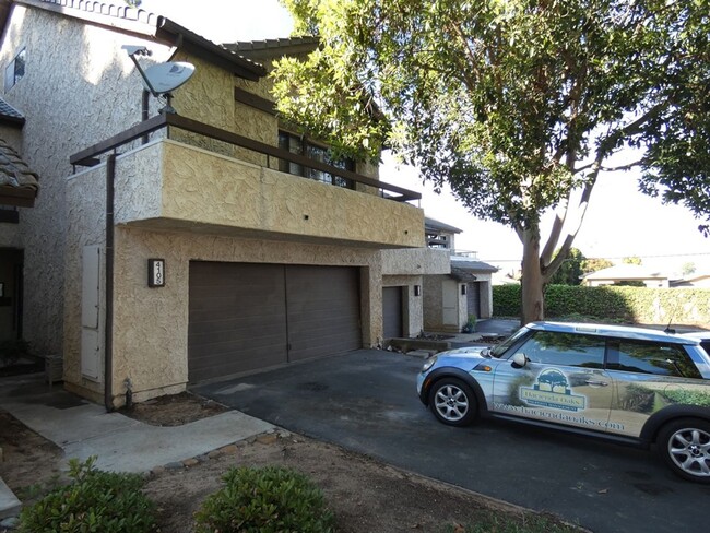 4105 Eucalyptus Ln in Santa Maria, CA - Foto de edificio - Building Photo