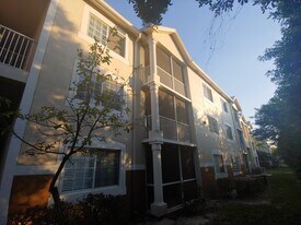 8955 Okeechobee Blvd in West Palm Beach, FL - Building Photo