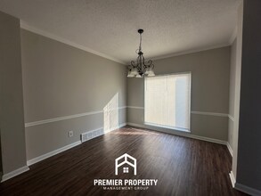 8813 Bredbury Cove E in Memphis, TN - Building Photo - Building Photo