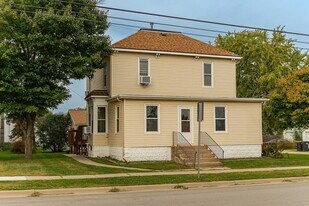 416 State St in West Concord, MN - Building Photo