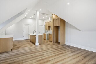 34 Clinton Ave in Dobbs Ferry, NY - Building Photo - Building Photo