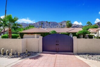 48720 Santa Ursula St in La Quinta, CA - Building Photo - Building Photo