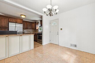 482 S Elm St in Maywood, NJ - Building Photo - Building Photo