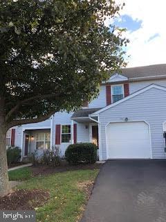 103 Lennox Ct in Lansdale, PA - Building Photo