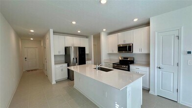 2737 Armstrong Ave in Clermont, FL - Building Photo - Building Photo