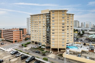 Virginia House in Virginia Beach, VA - Building Photo