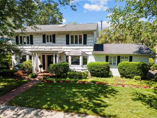 property at 15 Sherwood Ln