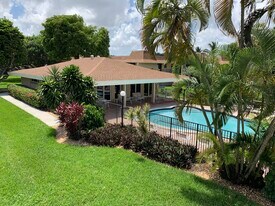 1301 NW 12th Ave, Unit 319A in Boca Raton, FL - Building Photo