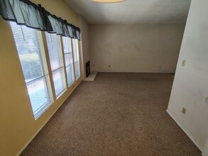 2817 Thornton Ct in Modesto, CA - Building Photo - Building Photo