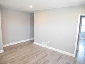 7212 Gough St in Baltimore, MD - Building Photo - Building Photo