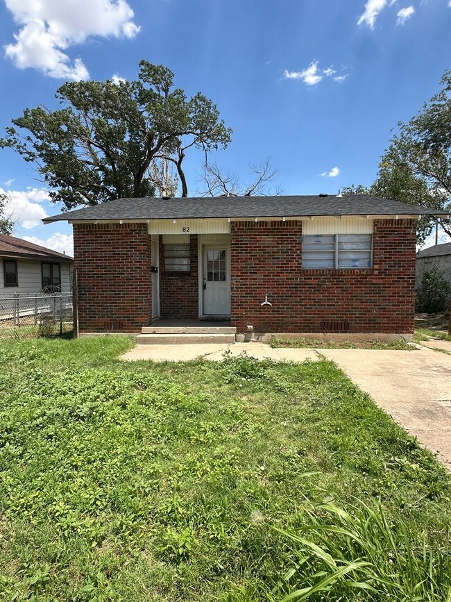 property at 82 N Fairmont St