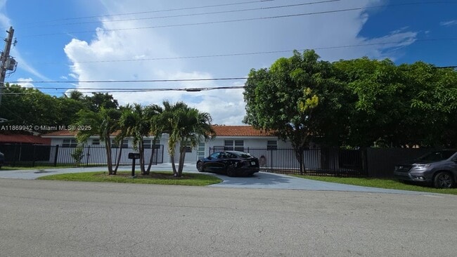 property at 6005 SW 22nd St