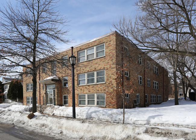 Starlight Terrace in Minneapolis, MN - Building Photo - Building Photo